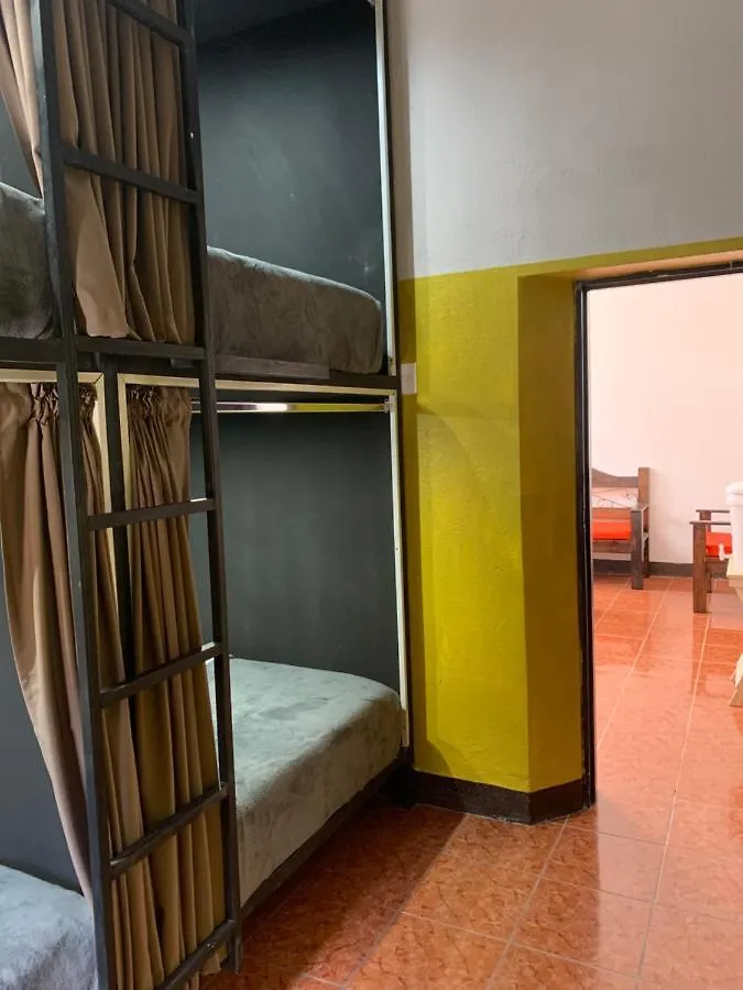 Guest house One Day Trip Hostel Antigua